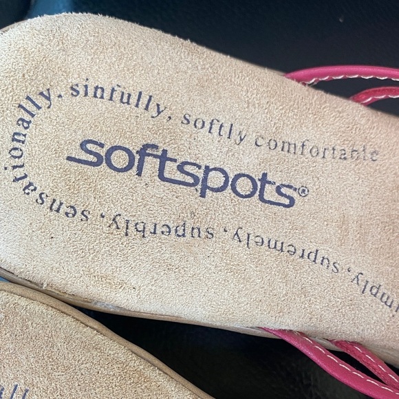 Softspots Women's Pink Strappy Slide (7) Sandals - Picture 2 of 9